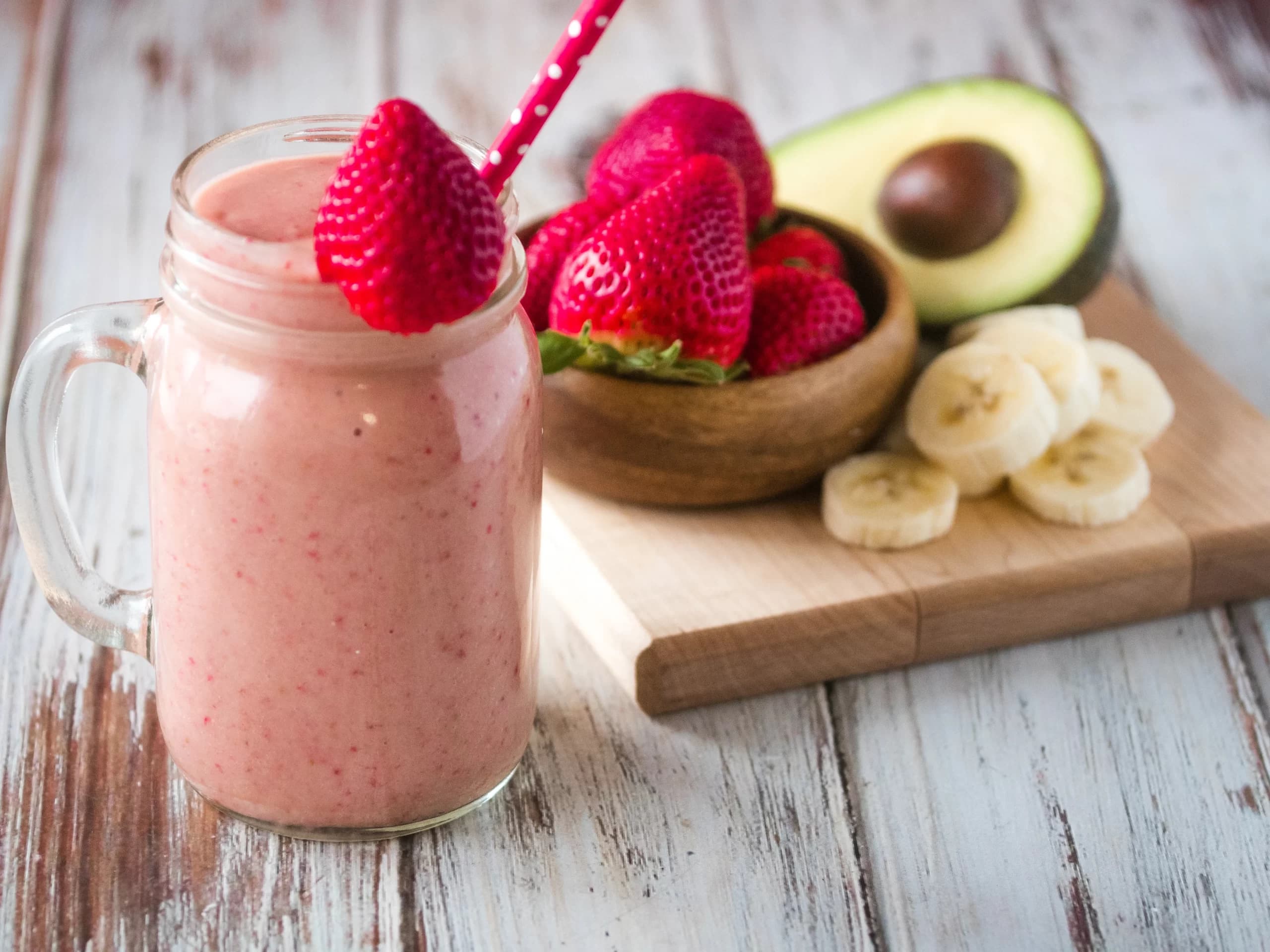 Avocado and Strawberry  smoothie