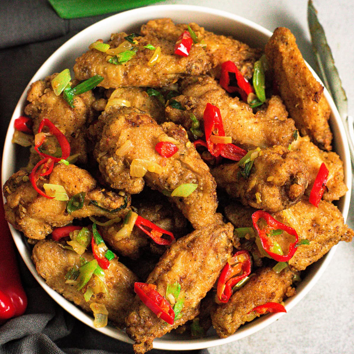 Salt & pepper chicken wings